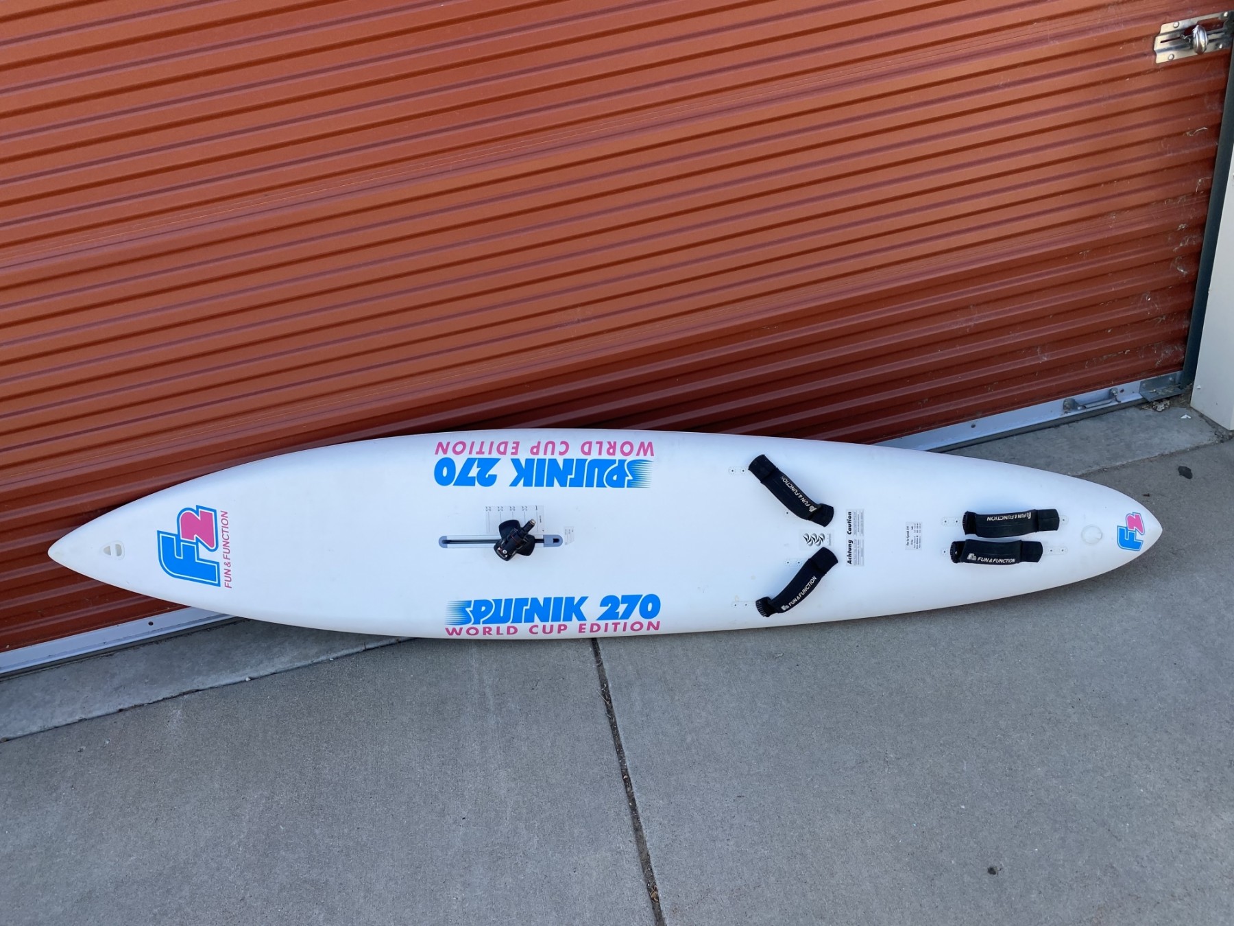 F2 Sputnik 270 World Cup Edition Surfboard With Custom Zulu Travel