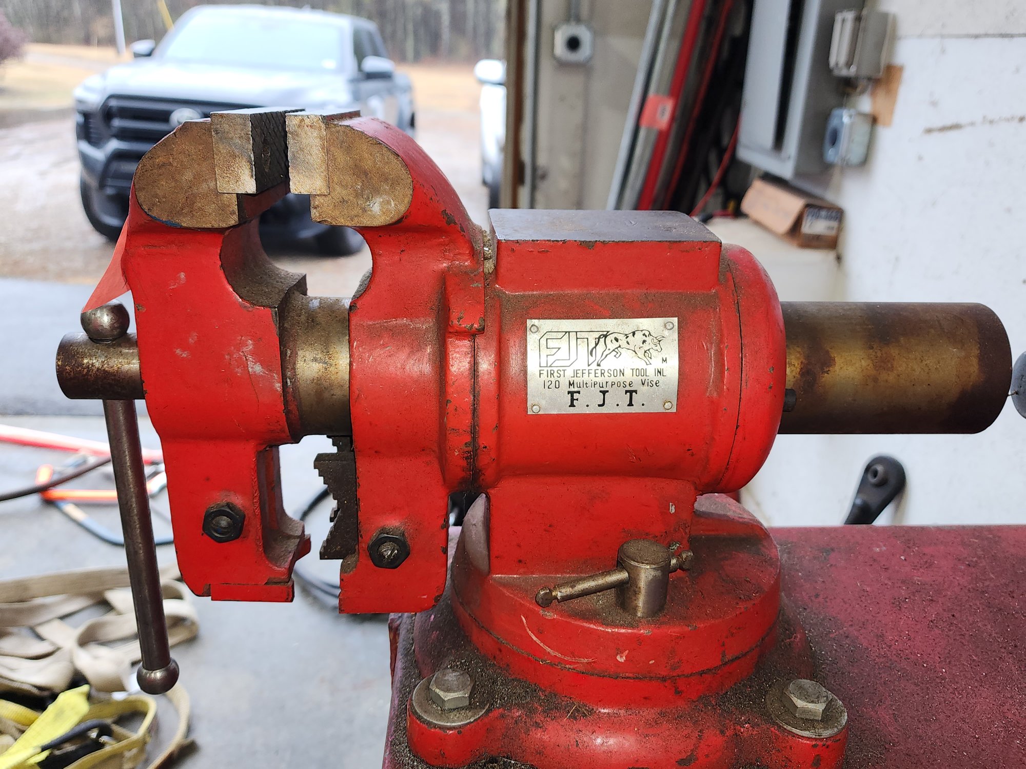 010 - First Jefferson Tool 120 Multipurpose Vise #25123 | Auctionninja.com