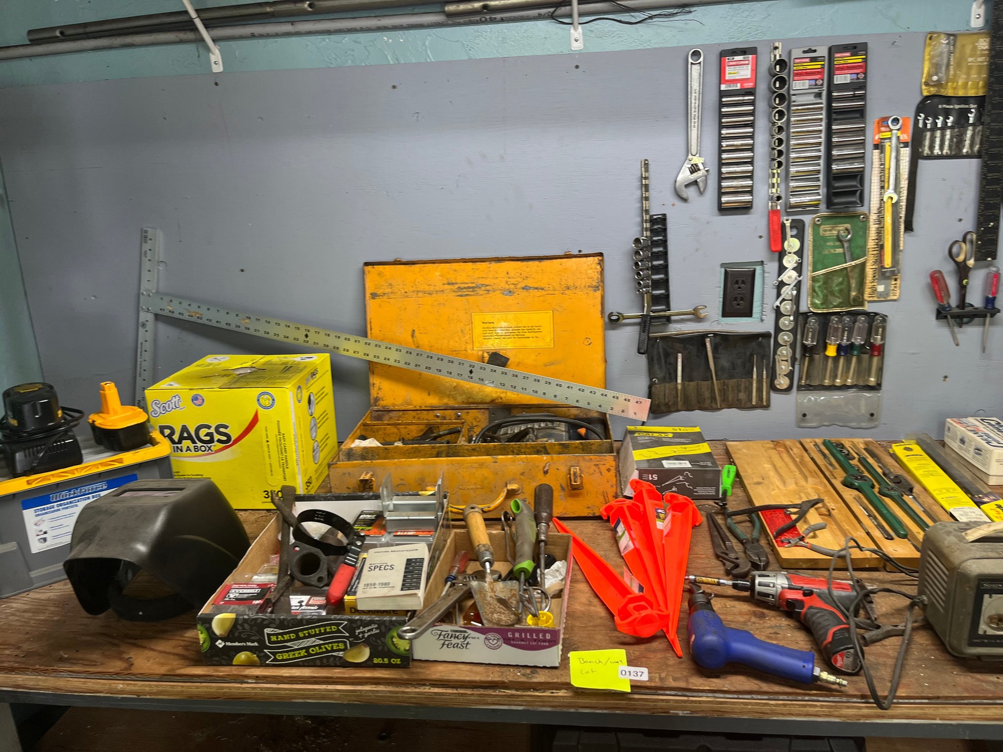 137- Bench Lot Full Tools And More #28561 | Auctionninja.com