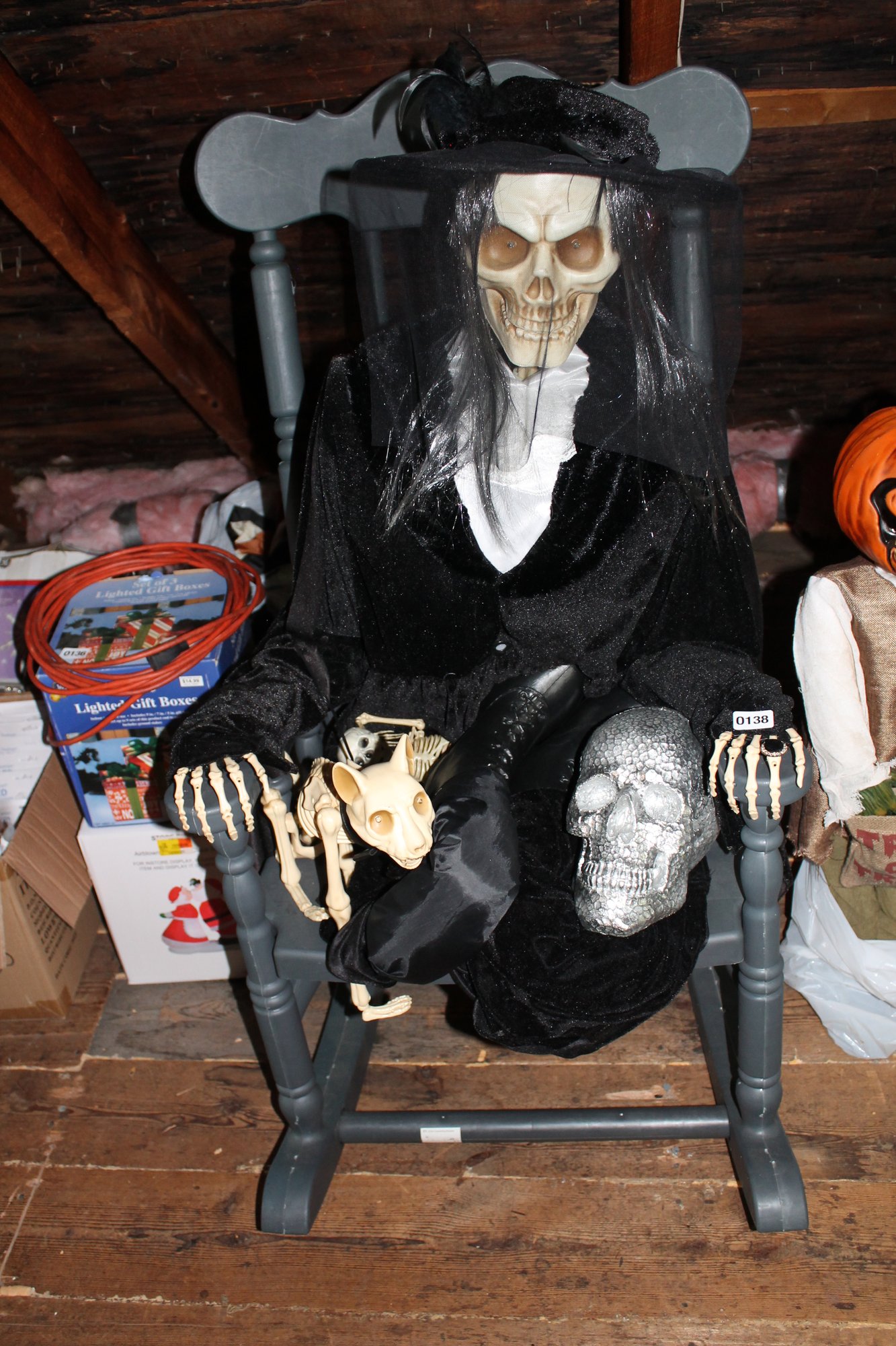 138 ~ SPOOKY LIFE SIZE CREEPY LADY IN ROCKING CHAIR #21165 ...