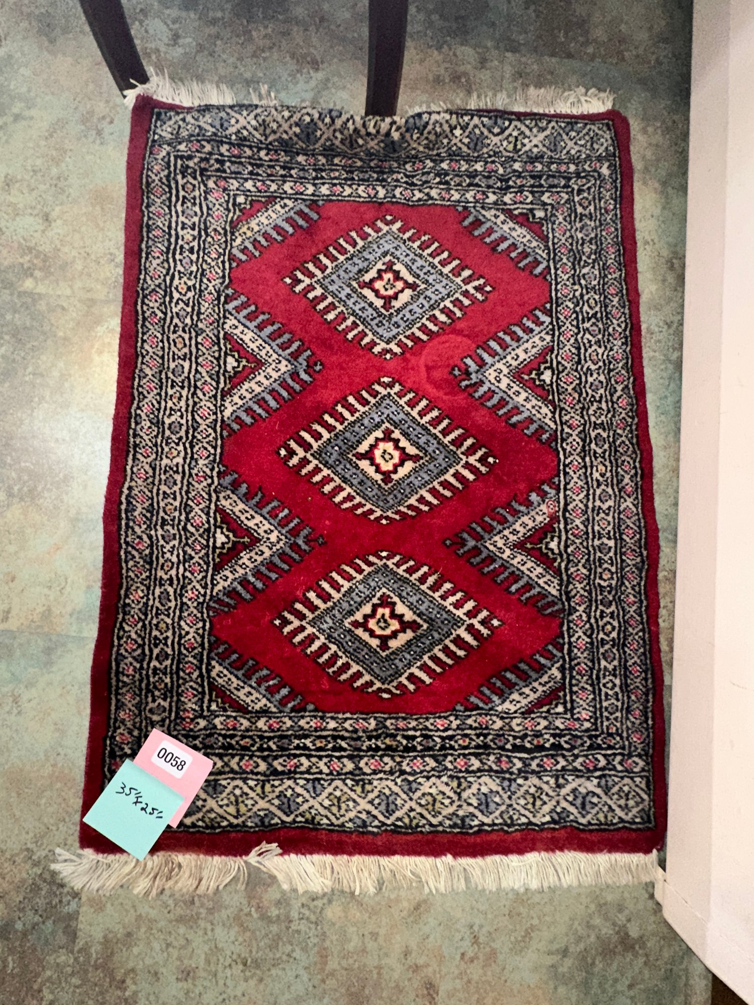 058 - Middle Eastern Rug #21987 | Auctionninja.com