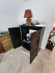 127 - CABINET / SIDEBOARD WITH DOUBLE DOORS