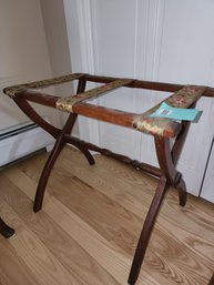 005 - VINTAGE FOLDING WOOD LUGGAGE RACK