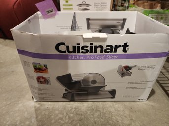 047 - CUISINART KITCHEN FOOD SLICER