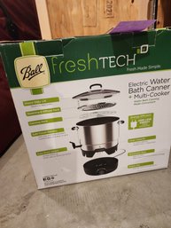 046 - BALL EASYCANNER ELECTRIC WATER BATH CANNER