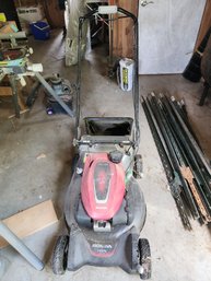 126 - HONDA GAS PUSH LAWN MOWER
