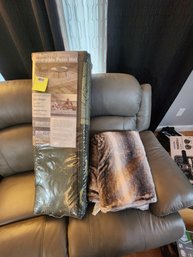 012 - Reversible Patio Mat And Quilt