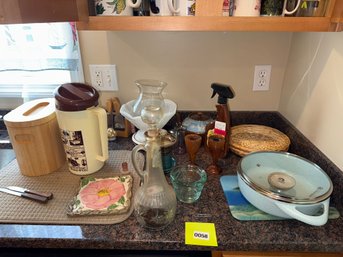 058 - MISCELLANEOUS COUNTERTOP LOT
