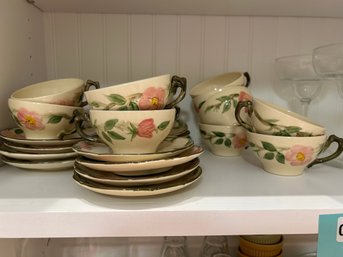 022 - FRANCISCAN CUPS/SAUCERS (12) , MARGARITA GLASSES (6), VINTAGE SCOTTIE, VINTAGE GLASS JUICER, PLUS