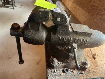 82- Wilton Vise