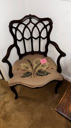 078 - UNIQUE VINTAGE CHAIR