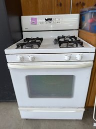 068 - WHITE GAS RANGE STOVE WITH OVEN
