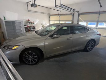 2021 LEXUS ES 350 SEDAN  23,229 MILES  RUNS GREAT  STARTING BID $20,000