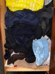 213 - VARIOUS DRAWERS OF CLOTHING