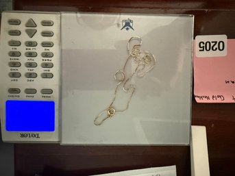 205 - 14 KT GOLD NECKLACE