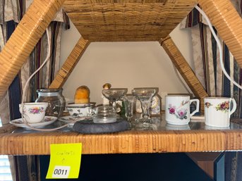 011 - ASSORTED TEACUPS, MUGS & GLASSWARE LOT