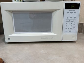 GE Microwave For Small Spaces