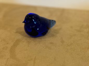 Vintage Cobalt Blue Art Glass Bird Figurine Signed By Tyko From Sweden