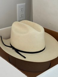 Peters Brothers Hat Company Shady Oak Straw Hat.