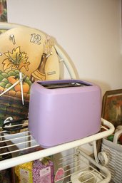 Purple 2-Slice Toaster With Adjustable Browning Control And Removable Crumb Tray Untested