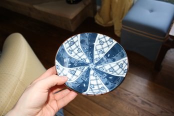Mino Ware Japanese Blue & White Spiral Flowers Ceramic Bowl