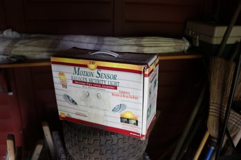 Heath Zenith Halogen Motion Sensor Security Light