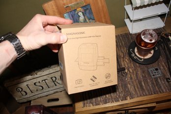 Magnasonic FS50 All-in-One 22MP High-Resolution Film & Slide Scanner Untested