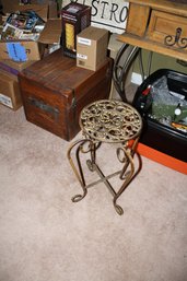 Antique Style Iron Plant Stand