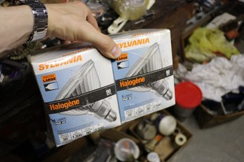90 Watt PAR38 Halogen Flood Light Bulbs