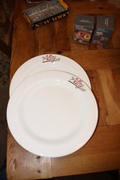 Vintage The Alley Grill Ceramic Restaurant Plates