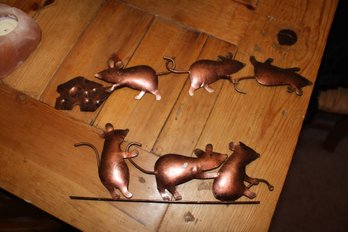 Handcrafted Metal Mice Door Crawler