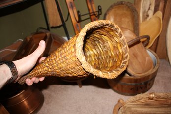 Vintage Wicker Cornucopia Horn Of Plenty Basket