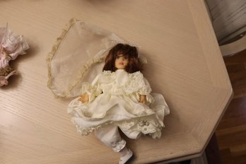 Bride Doll Lace Wedding Gown Veil