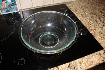 Pyrex Glass Mixing Bowl
