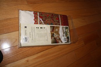 TerriSol Majesty Burgundy Poinsettia Pattern Tablecloth