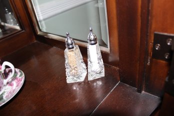 Vintage Cut Crystal Glass Salt And Pepper Shakers With Metal Screw Tops