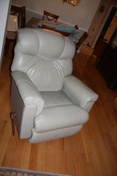 La-Z Lazy Boy Pinnacle Reclina-Rocker Recliner