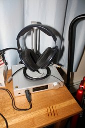 Topping DX7s Balanced DAC & Headphone Amplifier With Sennheiser HD6XX Open Back Professional Headphones