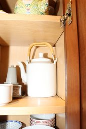 White Porcelain Teapot With Cane Handle Design