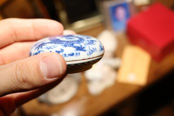 Chinese Blue White Dragon Porcelain Ink Box