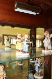 M.I. Hummel 'Happy Days' #150 2/0 Goebel Figurine