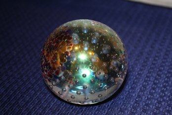 Vintage Art Glass Paperweight With Bullicante Air Bubble Design