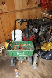 Scotts SpeedyGreen 3000 Lawn Spreader