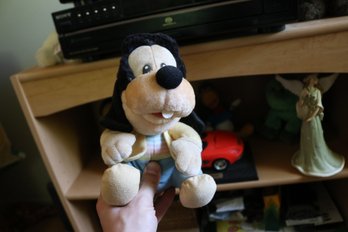 1984 Goofy Sitting Plush Toy Disney Babies Character