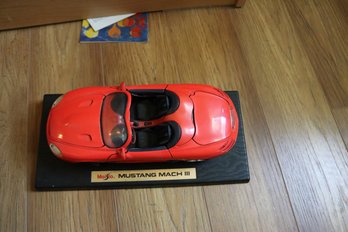 Maisto Red Mustang Mach III Concept Diecast Car Model