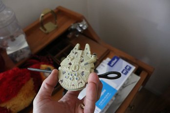 Taco Bell Star Wars Millennium Falcon Rip Cord Spinner