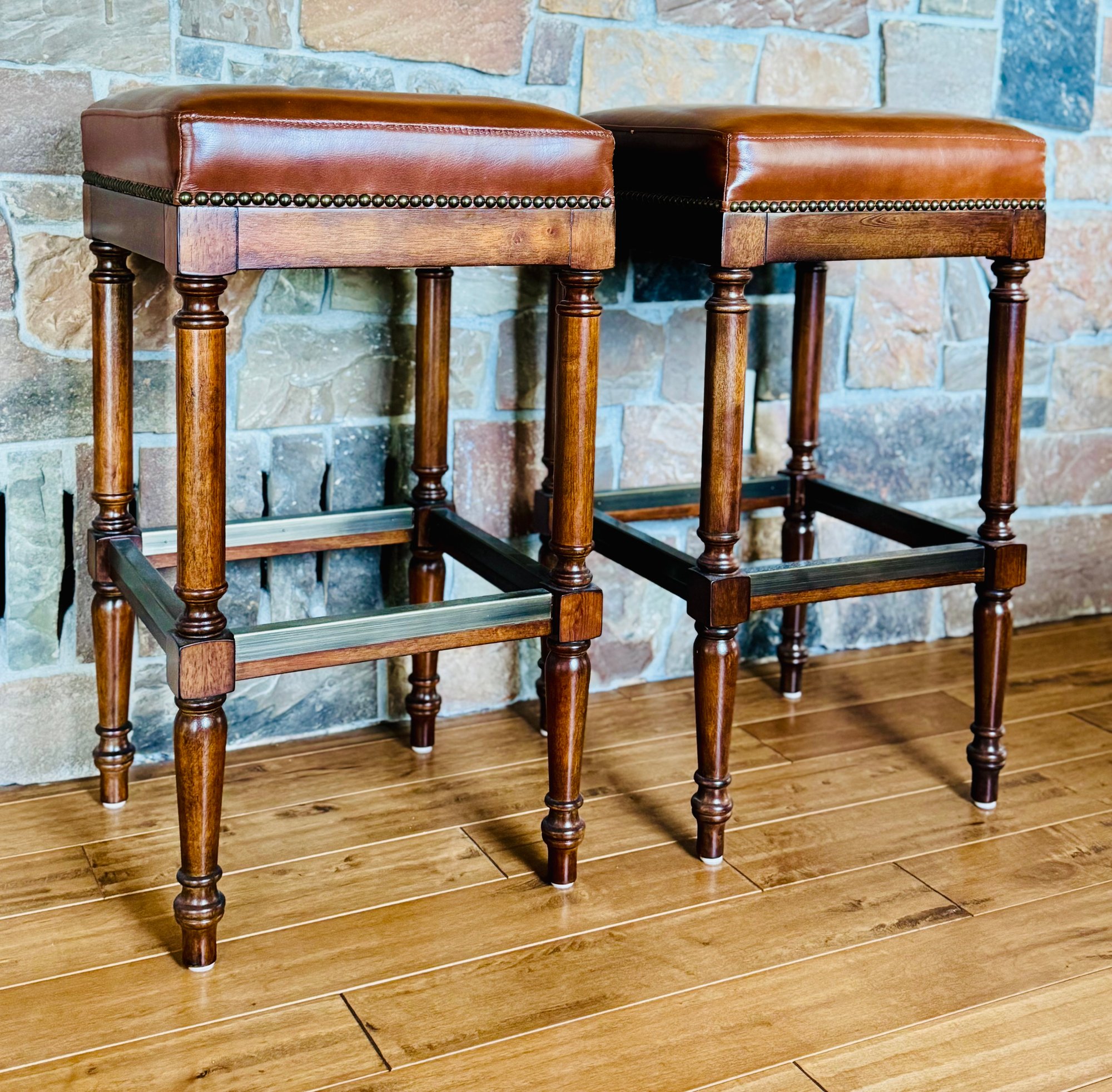 Frontgate Raffles Backless Bar And Counter Stools #217340 ...