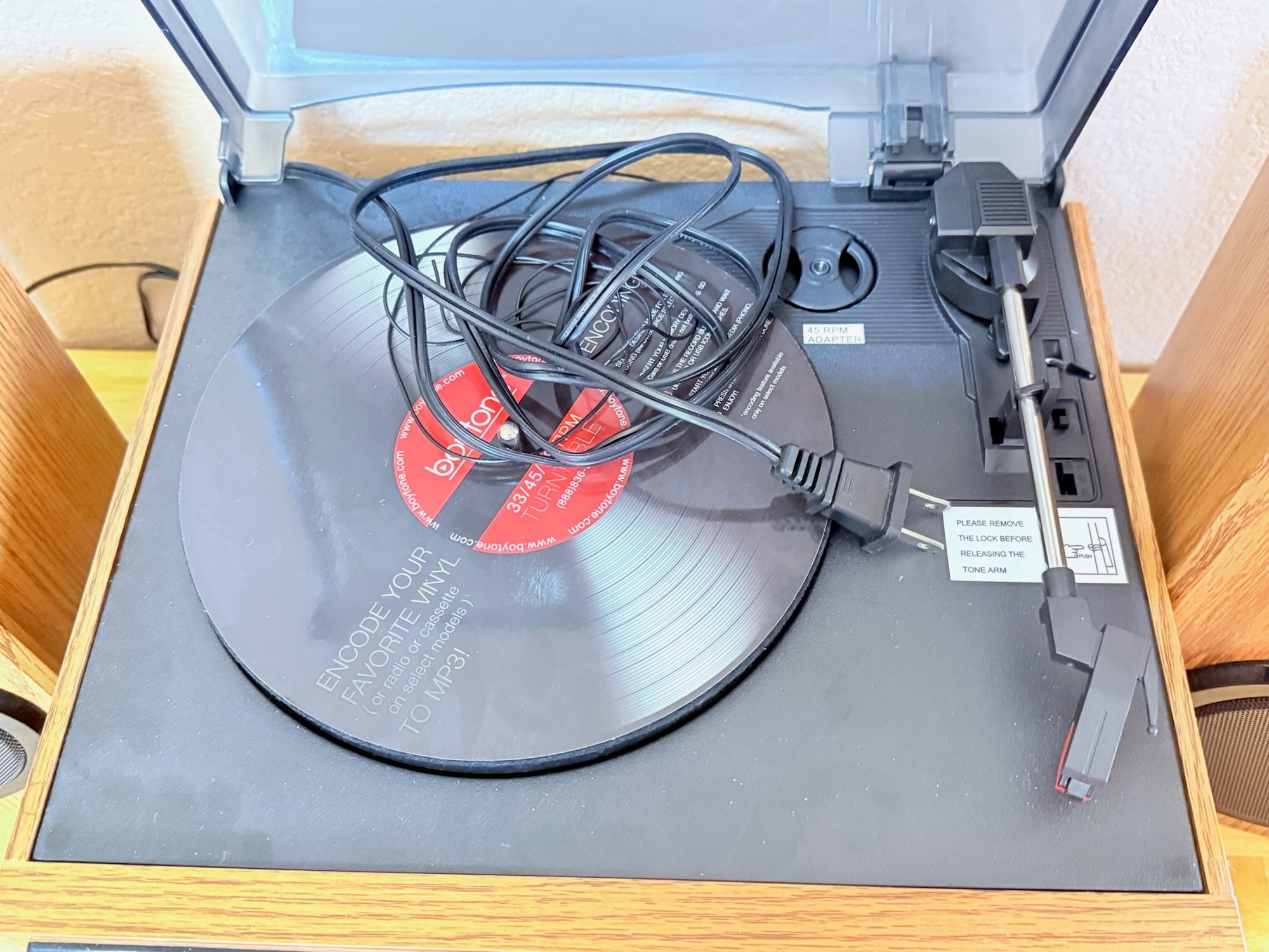 Boytone BT-28SPW Bluetooth Classic Style Record Player Turntable With ...