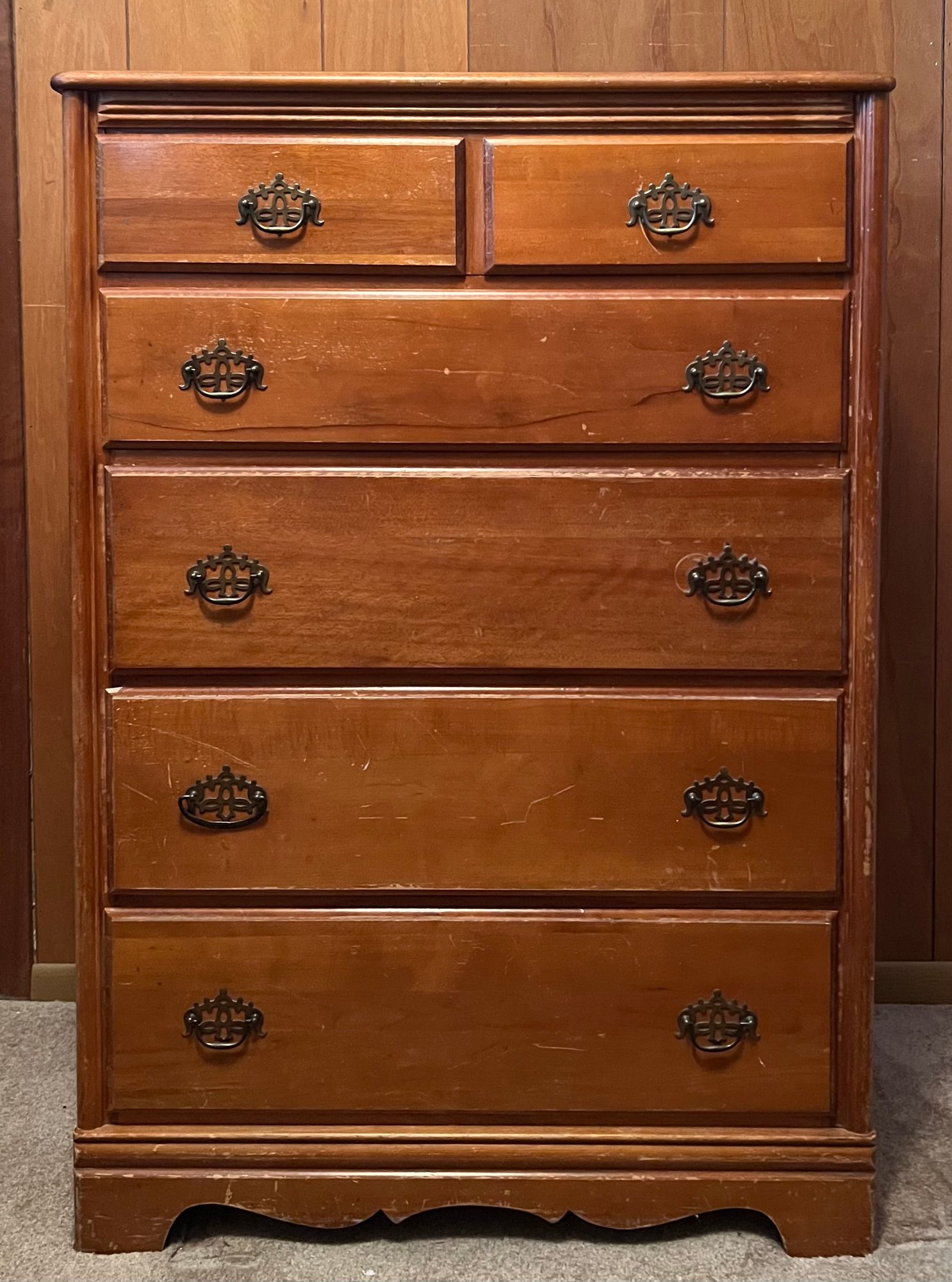 Vintage 6 Drawer Wooden Dresser #201672 | Auctionninja.com