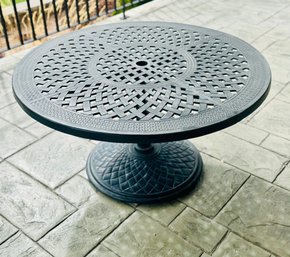 Black Metal Round Patio Dining Table